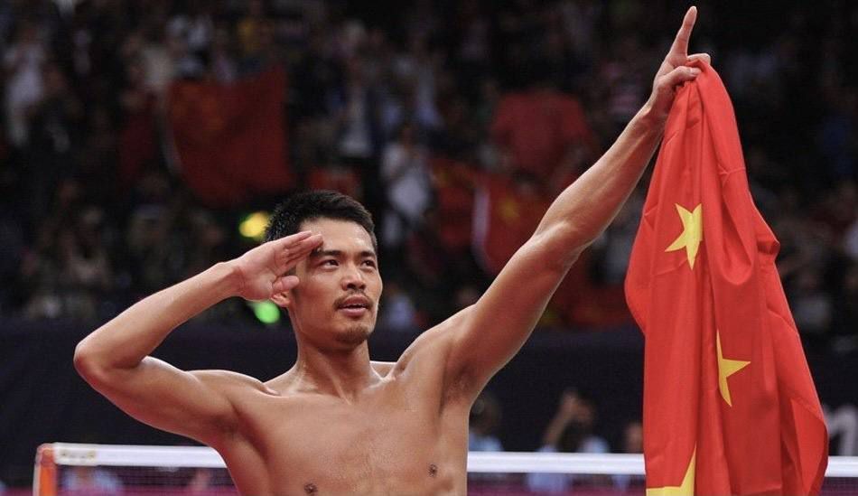 于是，他便悻悻的对那士兵说道：小伙子，跟你商量个事儿行吗？那士兵警惕的看着他，质问道：你想干什么？苏守道开口道：我想要一副耳塞，隔绝噪音用的，这样你们回头再开山。